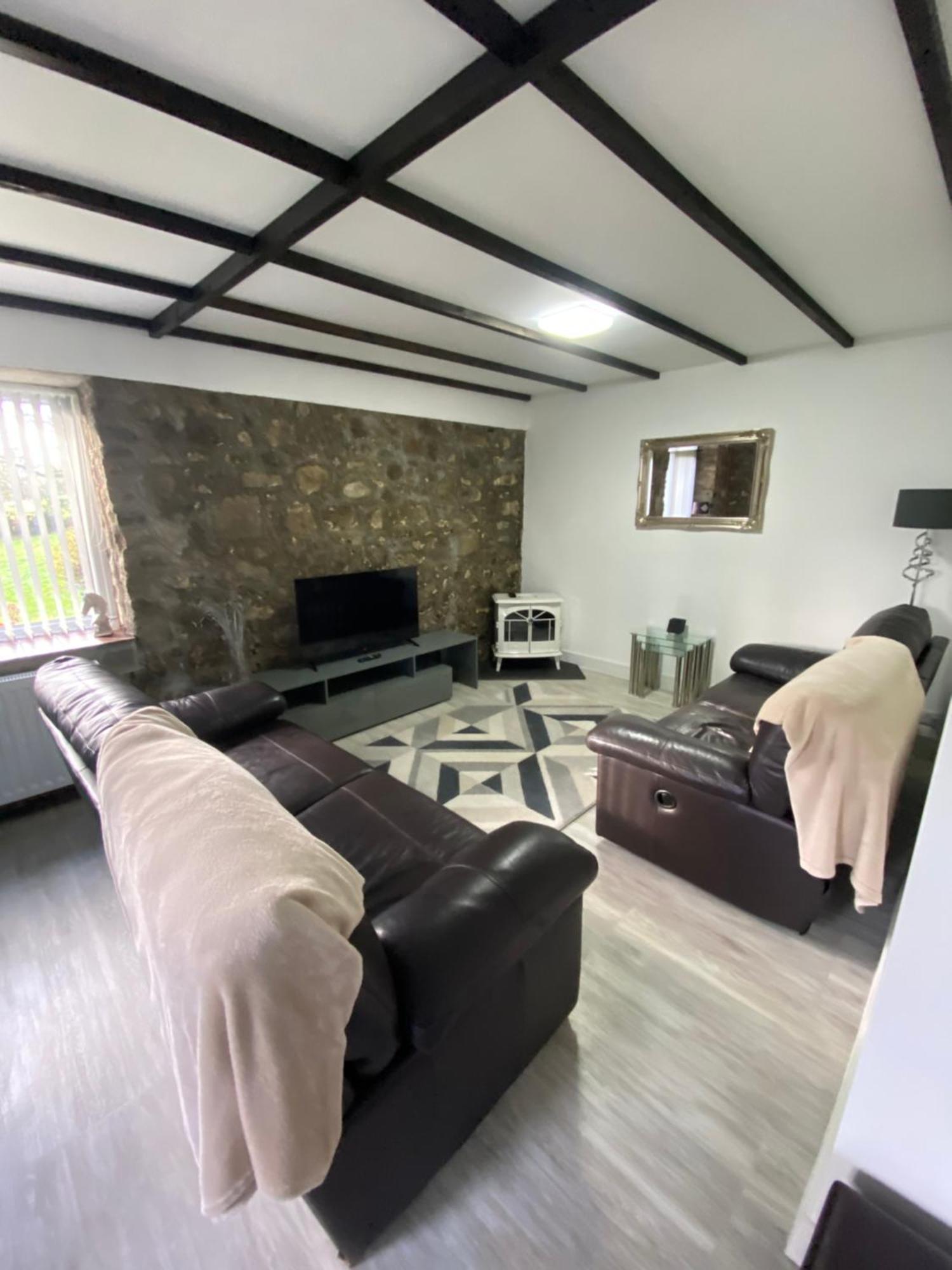 Beautiful Renovated Former Coach House Llandeilo Exterior foto